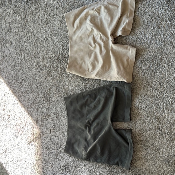 Alphalete shorts - Picture 2 of 2